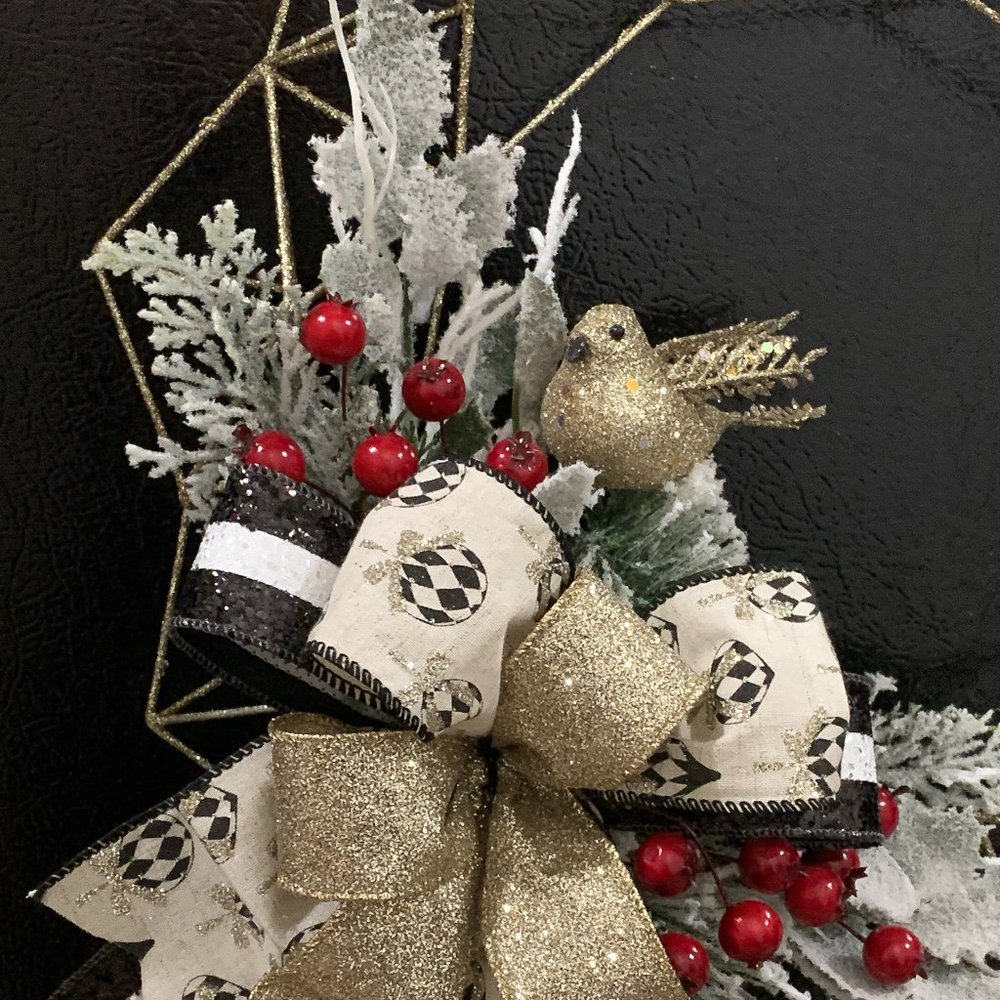 Handmade Holiday Wreath. - Picture 2 of 3